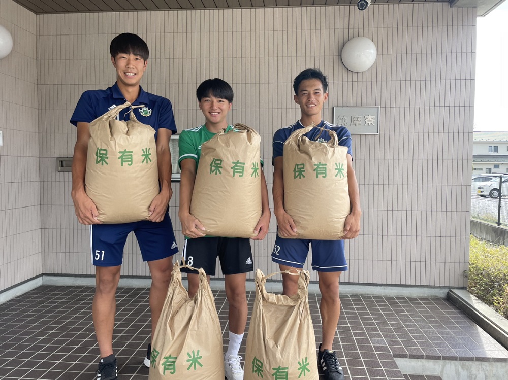JA松本ハイランド様より「松本山雅田」で採れた新米を贈呈いただき