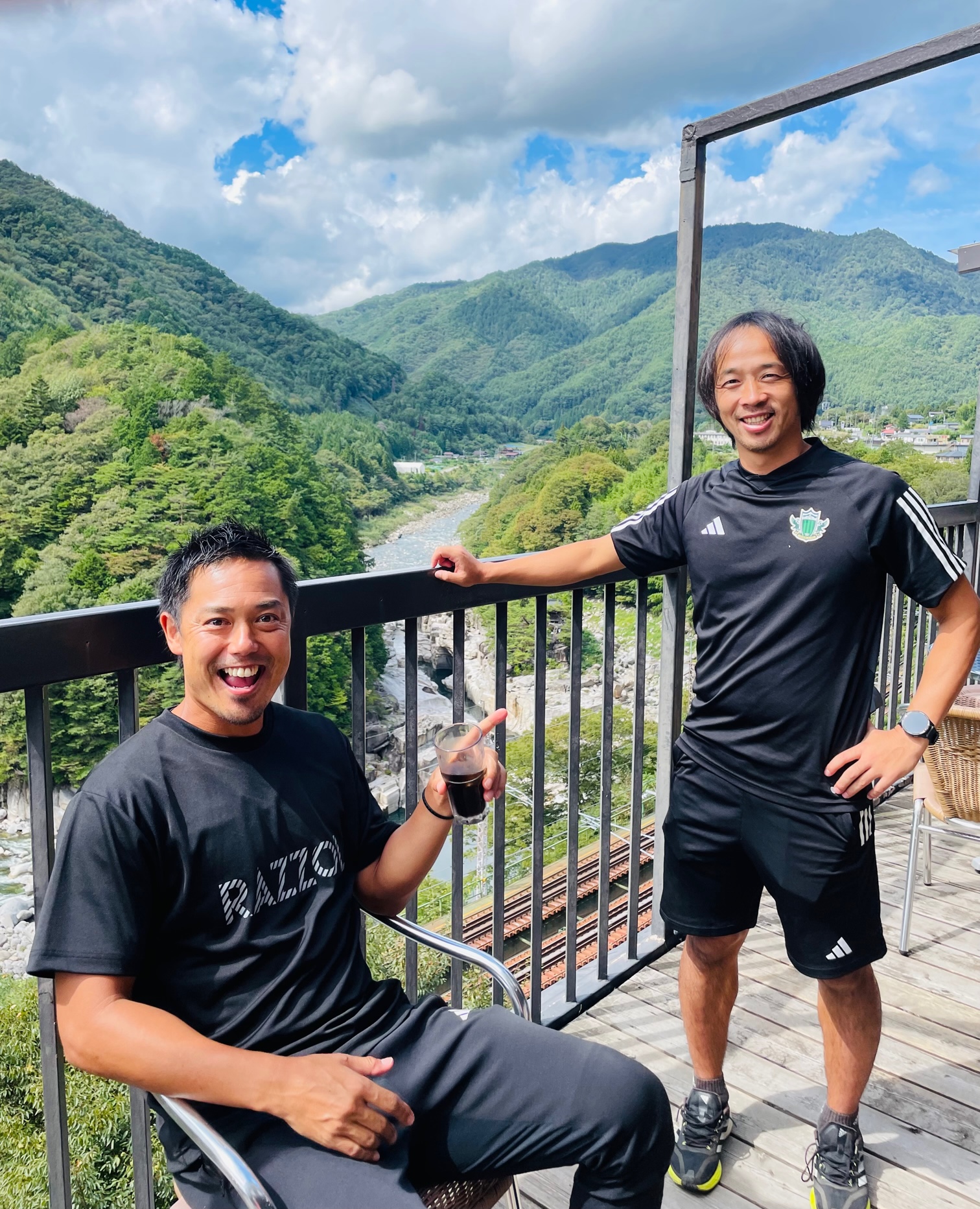 サッカー元日本代表山下先週の練習着上 サッカー元日本代表山下先週の練習着上