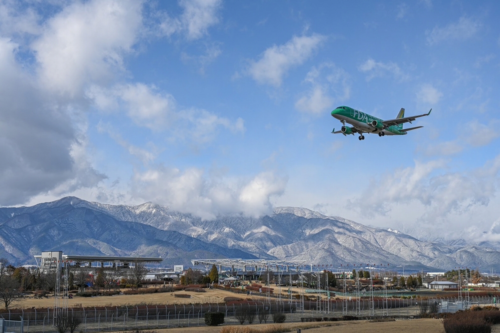 FDA飛行機「緑の4号機」との思い出写真コンテスト開催のお知らせ