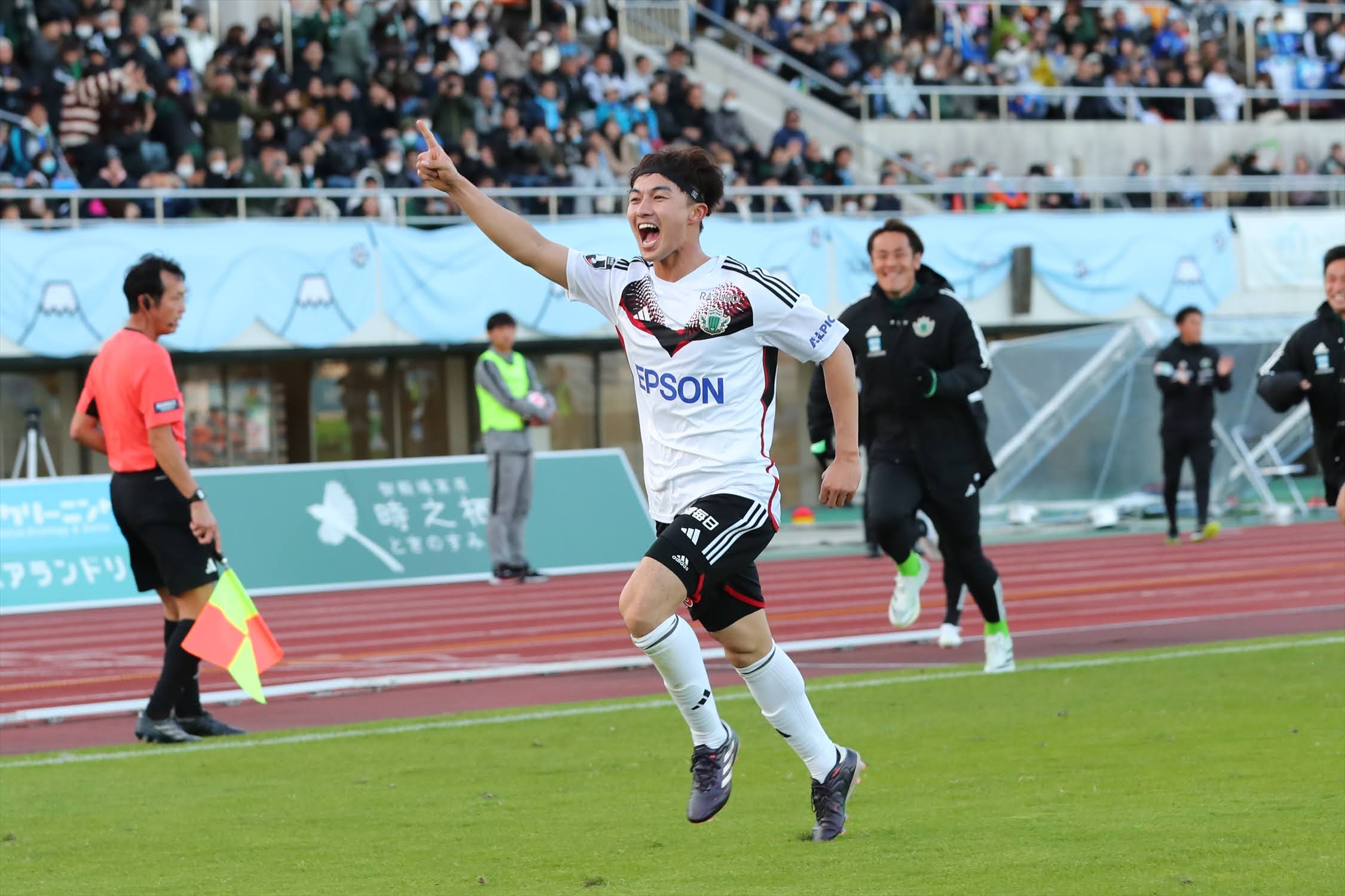 安永玲央選手が11月度『エプソン 松本山雅FC月間MVP』を受賞