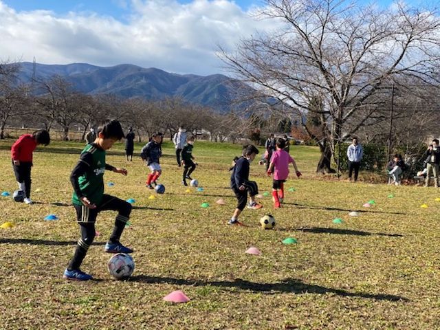 第4回 松本信用金庫プレゼンツ 松本山雅サッカークリニック 秋のイベント三本立て In 扇子田 を開催しました 報告 松本山雅fc